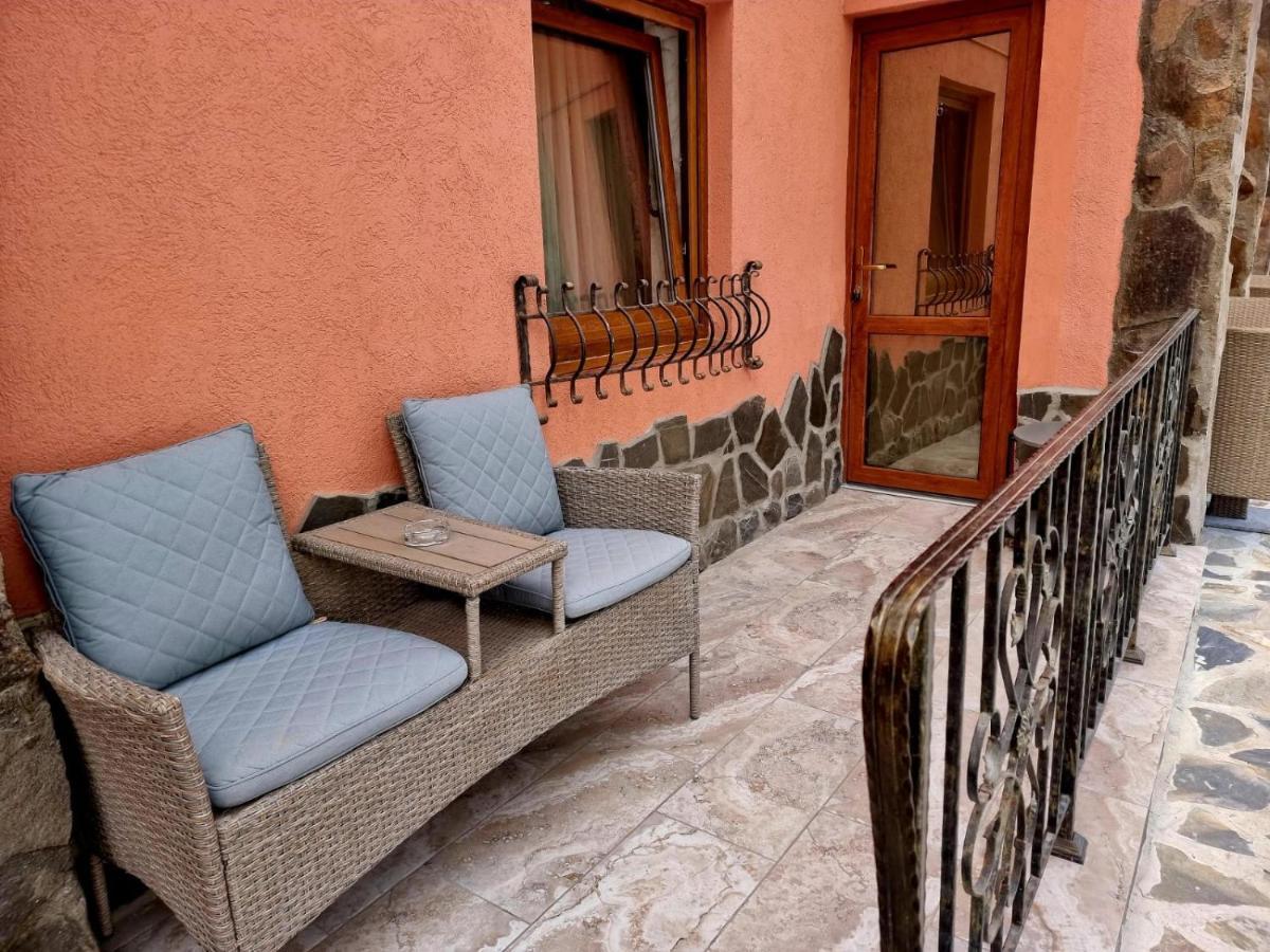 Anadi Hotel Boutique Only Adult Braşov Dış mekan fotoğraf