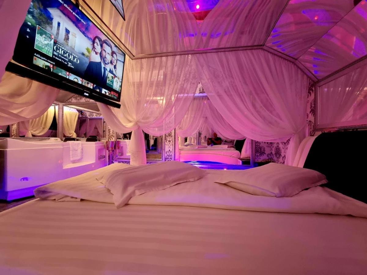 Anadi Hotel Boutique Only Adult Braşov Dış mekan fotoğraf
