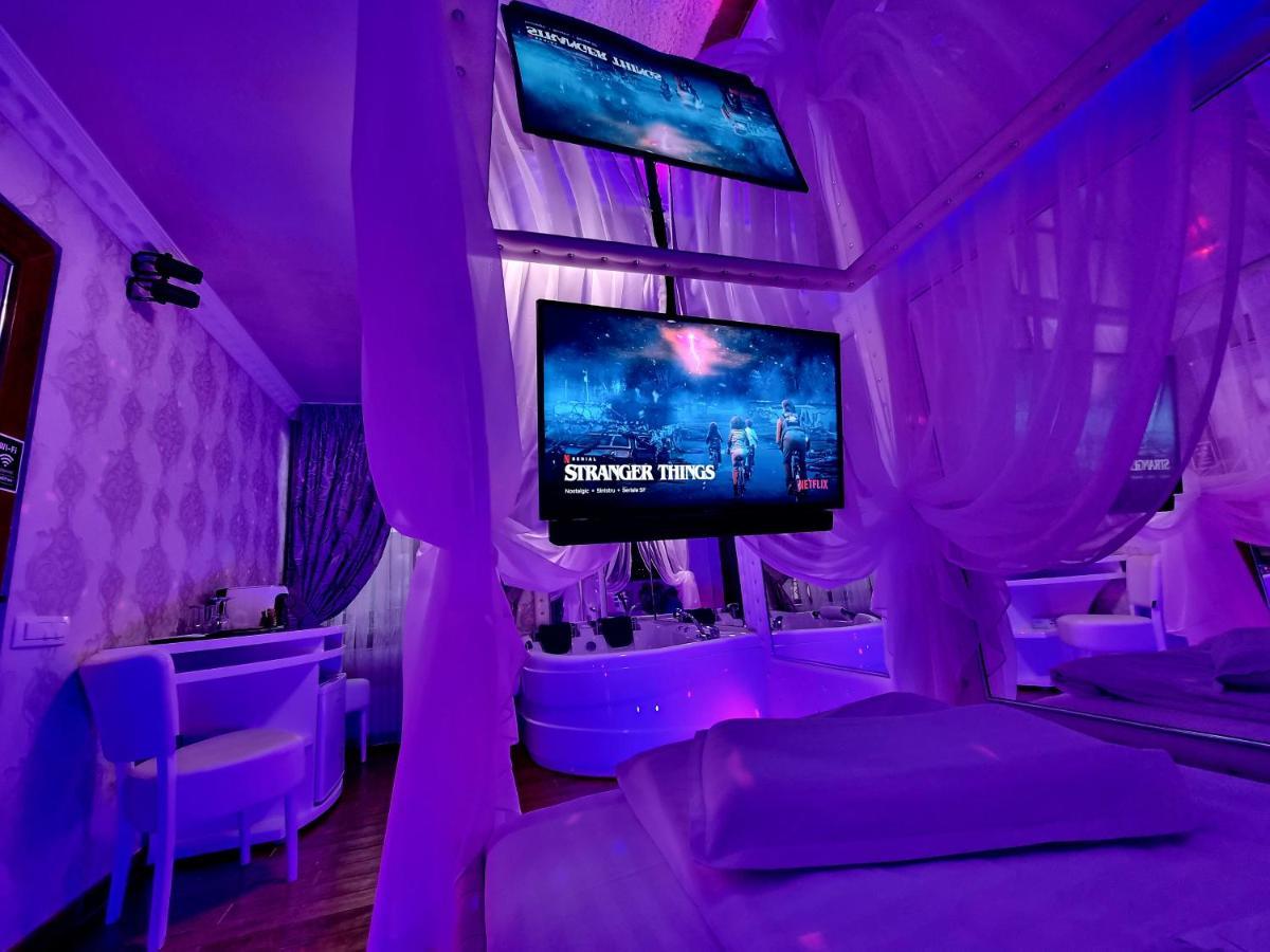 Anadi Hotel Boutique Only Adult Braşov Dış mekan fotoğraf