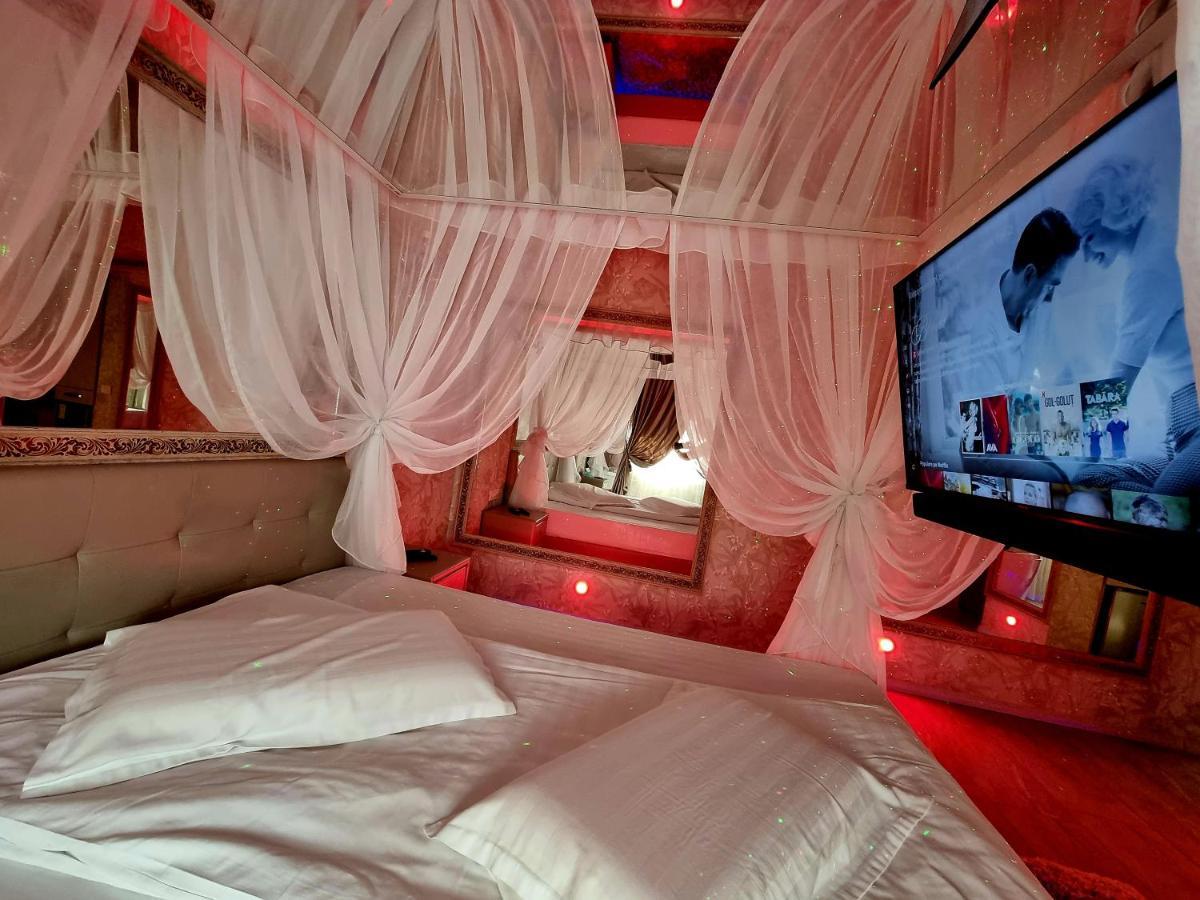 Anadi Hotel Boutique Only Adult Braşov Dış mekan fotoğraf