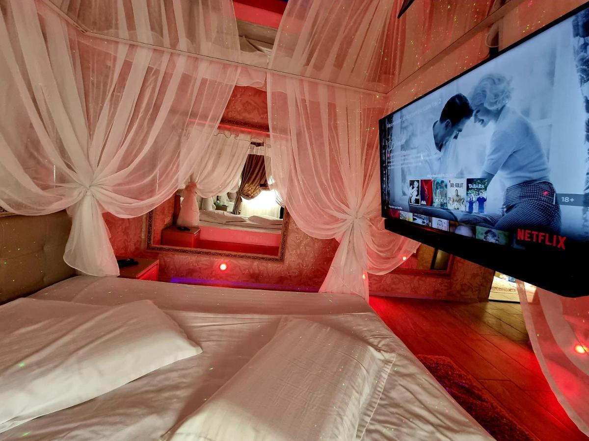 Anadi Hotel Boutique Only Adult Braşov Dış mekan fotoğraf