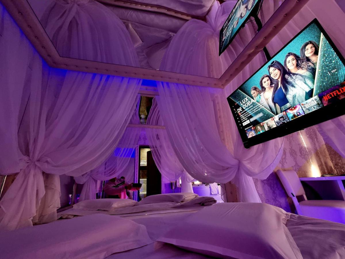 Anadi Hotel Boutique Only Adult Braşov Dış mekan fotoğraf