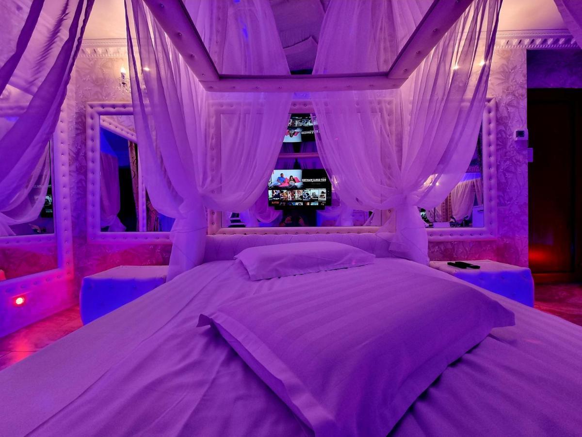 Anadi Hotel Boutique Only Adult Braşov Dış mekan fotoğraf
