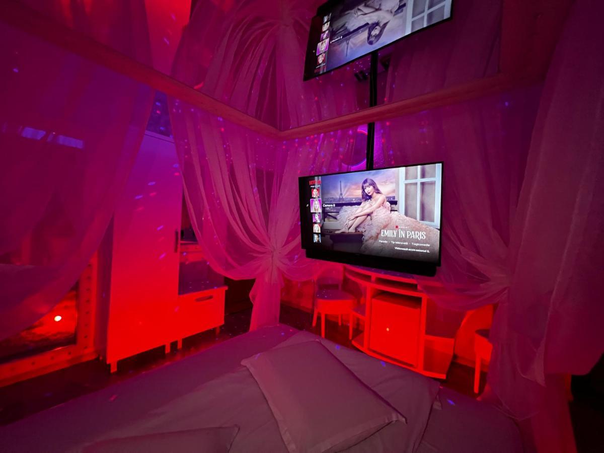 Anadi Hotel Boutique Only Adult Braşov Dış mekan fotoğraf