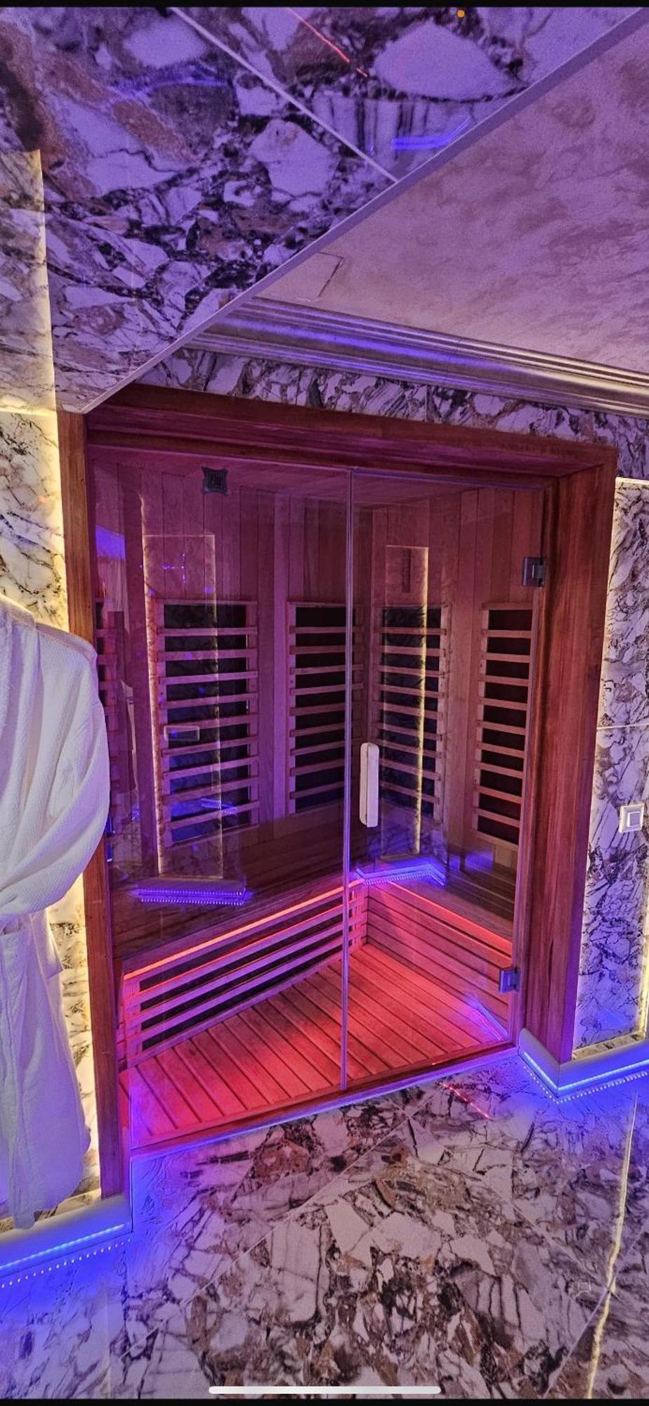 Anadi Hotel Boutique Only Adult Braşov Dış mekan fotoğraf