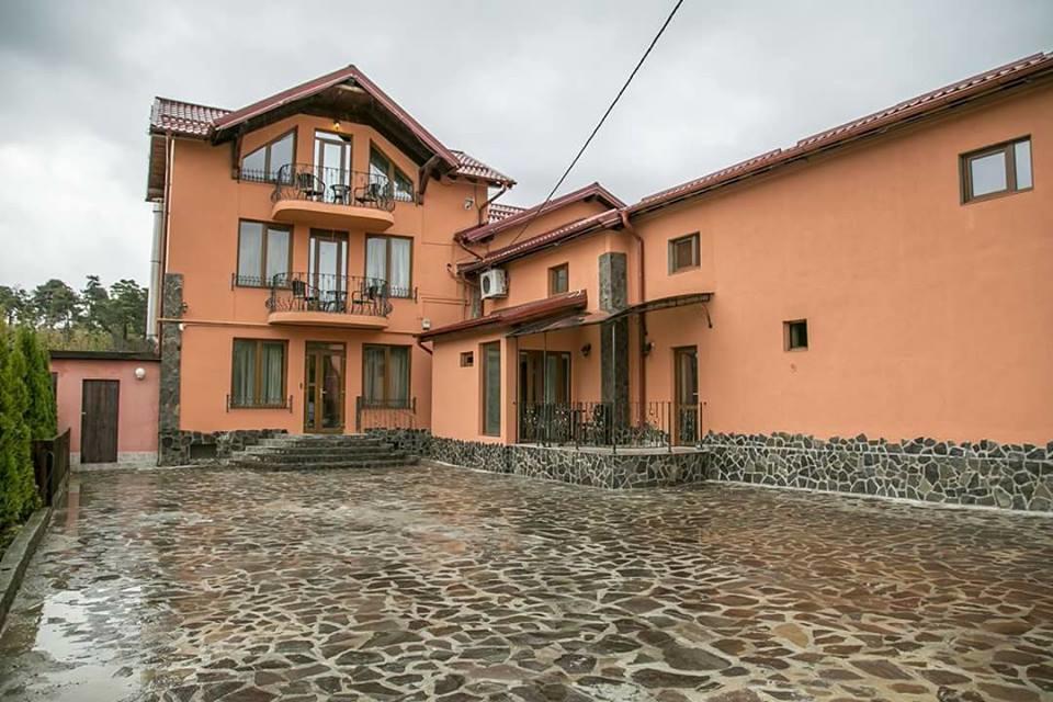 Anadi Hotel Boutique Only Adult Braşov Dış mekan fotoğraf